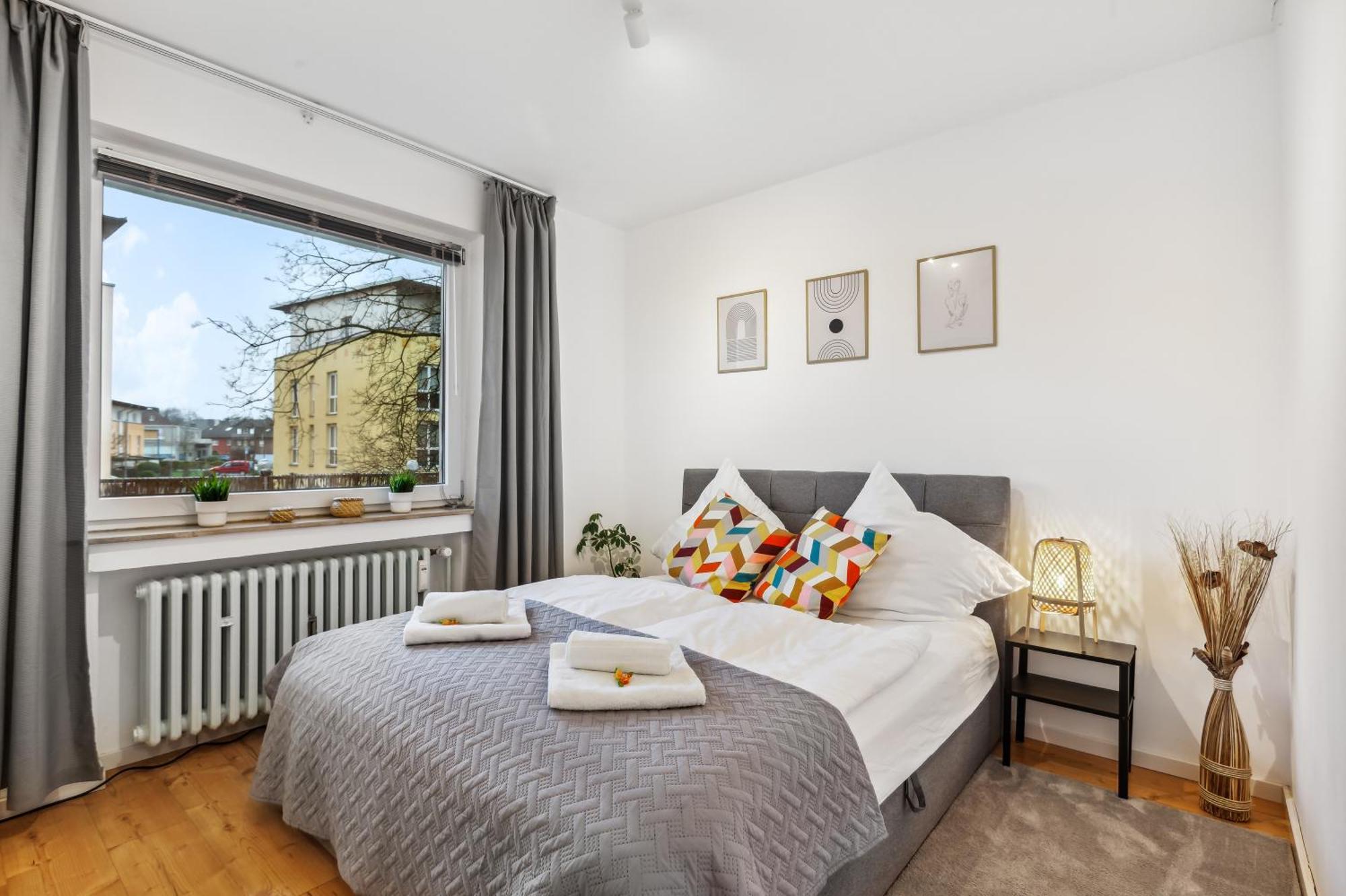 3 Zimmer, 68Qm, Parkplatz, Messe Dus, Logport, Duisport Duisburgo Esterno foto