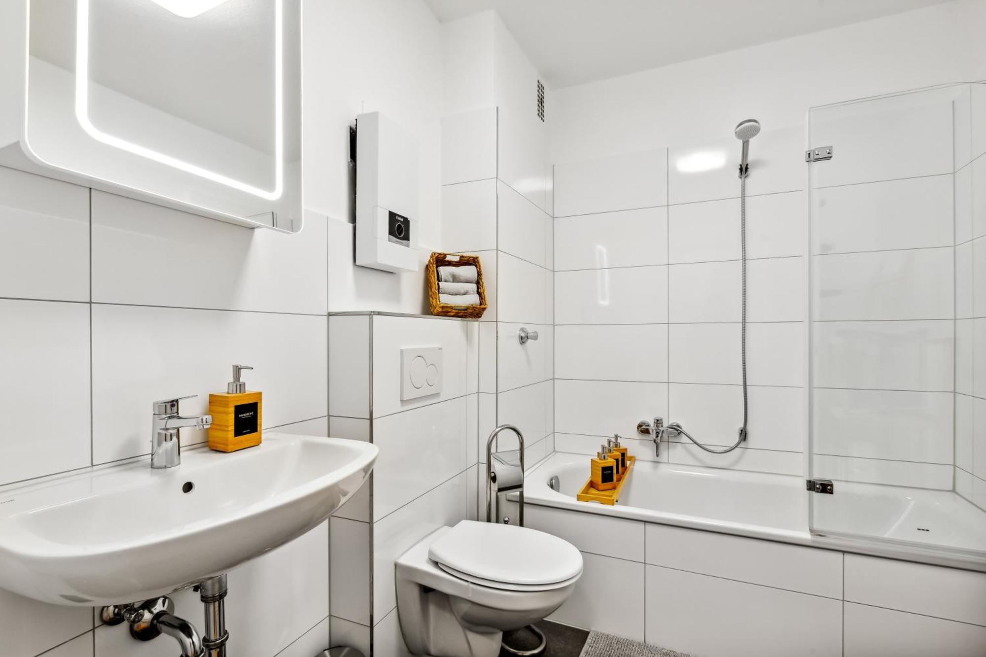3 Zimmer, 68Qm, Parkplatz, Messe Dus, Logport, Duisport Duisburgo Esterno foto